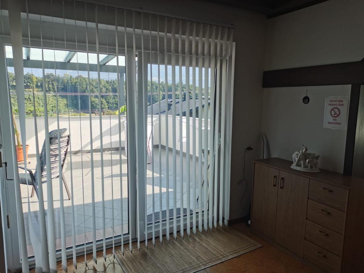Ferienwohnung Dani Kottmannsdorf エクステリア 写真