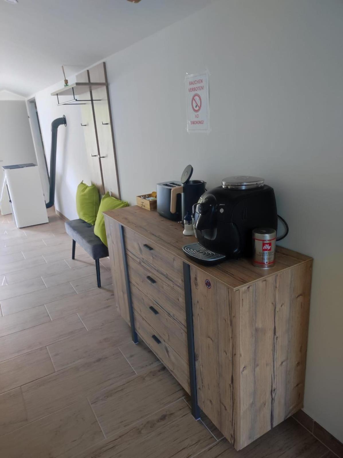 Ferienwohnung Dani Kottmannsdorf エクステリア 写真