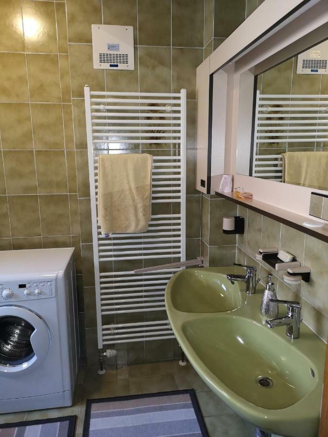 Ferienwohnung Dani Kottmannsdorf エクステリア 写真